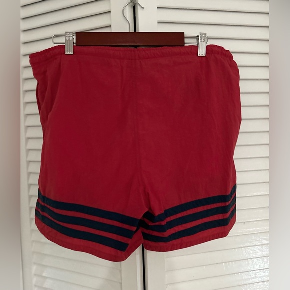 Men’s vintage Pierre Cardin red swimming trunks with blue striped size 34 - Picture 2 of 3